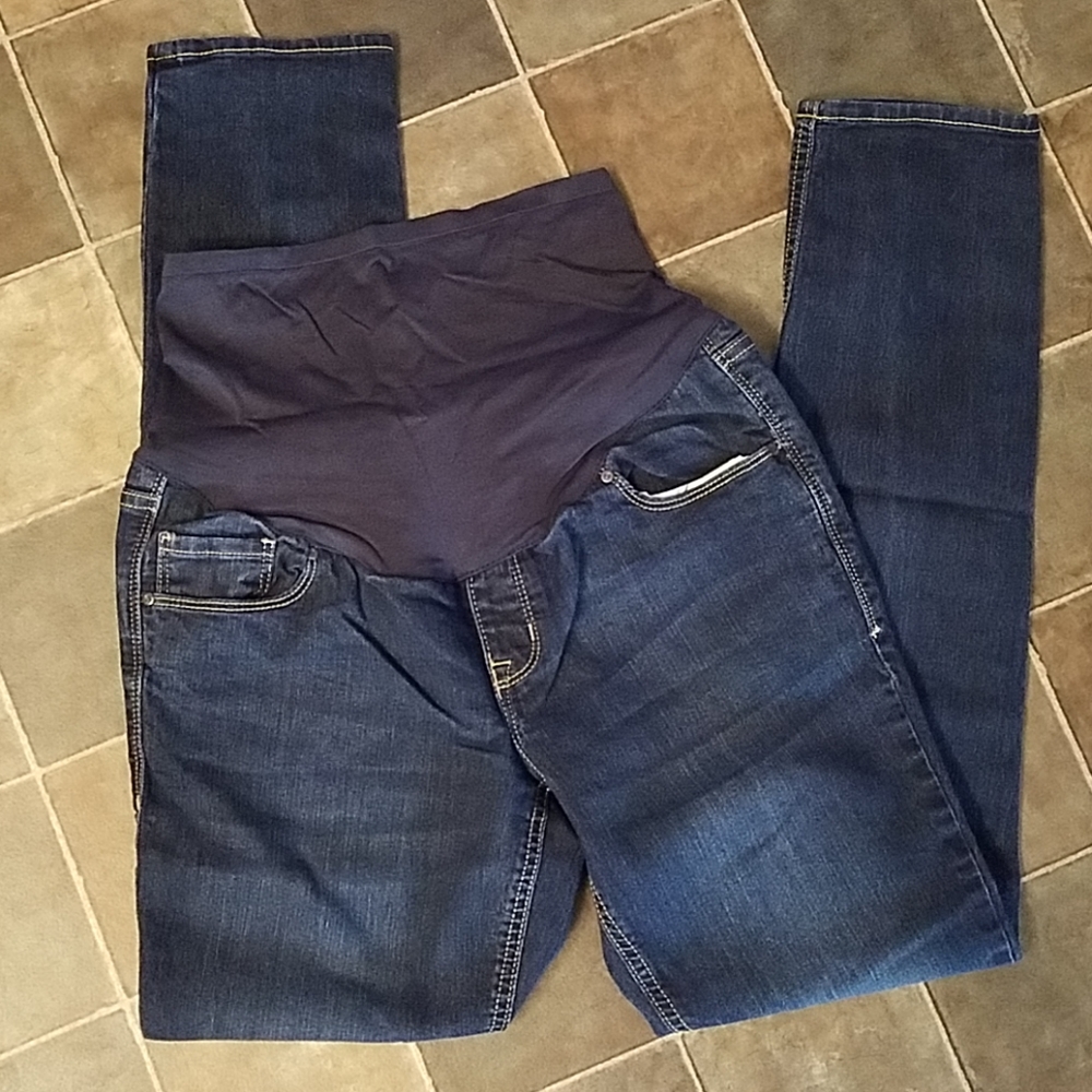 Maternity skinny jeans